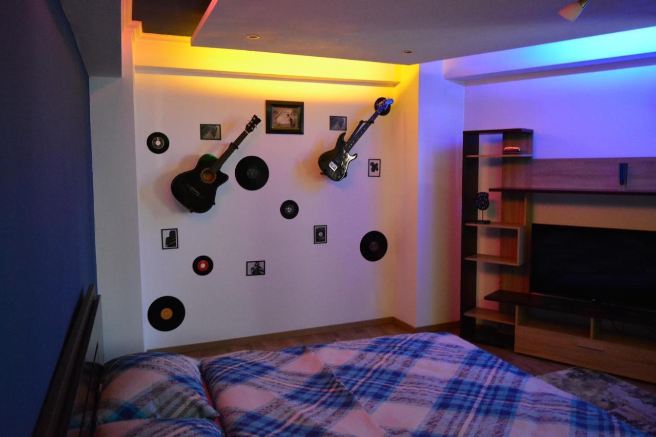 M@D Music Apartment Timişoara Exteriör bild